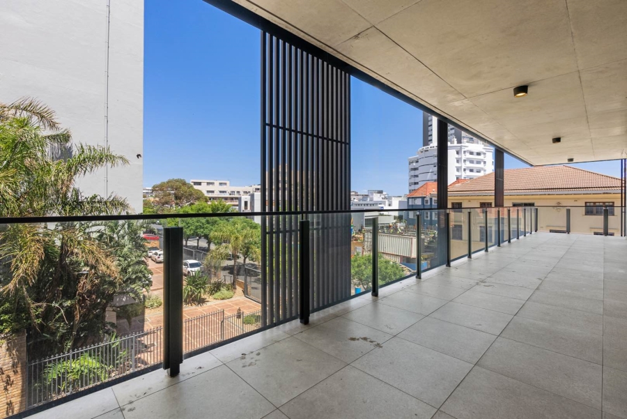 1 Bedroom Property for Sale in Sea Point Western Cape